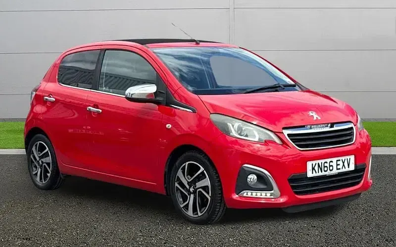 Used Peugeot 108 Allure 82 HP (60 kW) 2018 Cabriolet