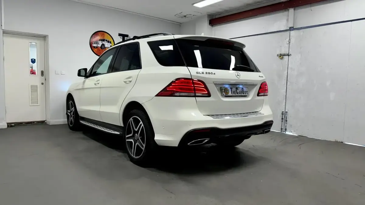 Used Mercedes GLE250 AMG Line Premium 2017 White SUV