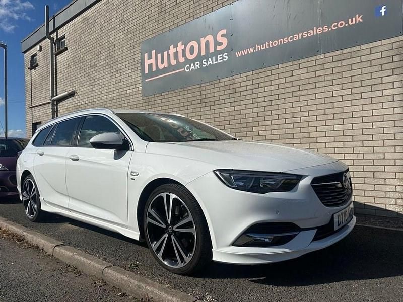 White Used 2018 Vauxhall Insignia SRi Estate | £7,995 (Fair price) - Image 1/4