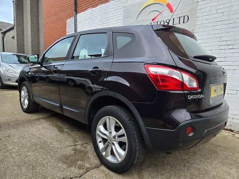 Used Nissan Qashqai Acenta 110 HP (80 kW) 2013 Black SUV