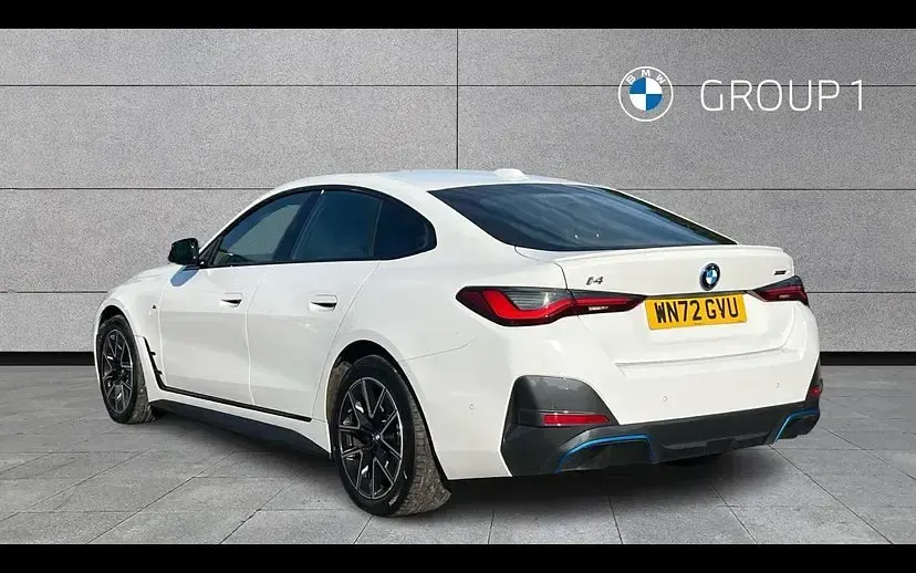 Used BMW i4 M Sport 246 kW (335 HP) 2022 White Sedan
