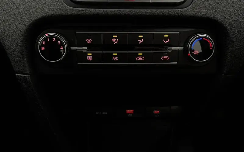 Used Kia XCeed 160 HP (117 kW) 2023 Red SUV