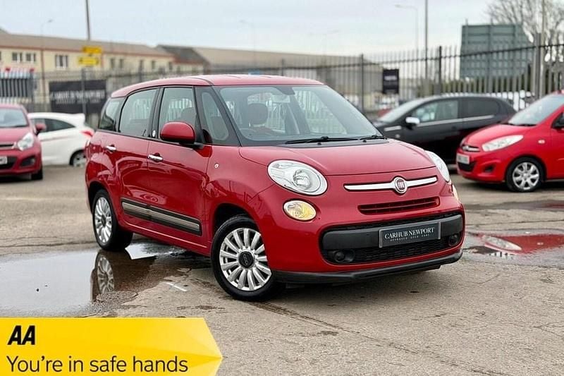 Used Fiat 500L Pop Star 85 HP (62 kW) 2014 Red MPV