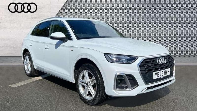 White Used 2023 Audi Q5 S-Line SUV | £37,278 (Fair price) - Image 1/4