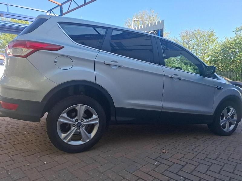 Second-hand Ford Kuga Zetec 140 CP (102 kW) 2013 Argintiu SUV