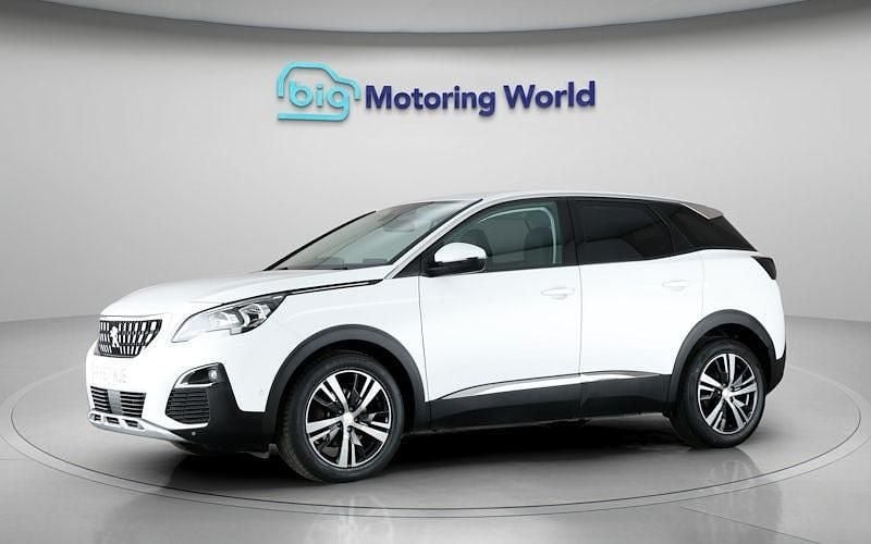 Used Peugeot 3008 Allure 120 HP (88 kW) 2018 White Estate