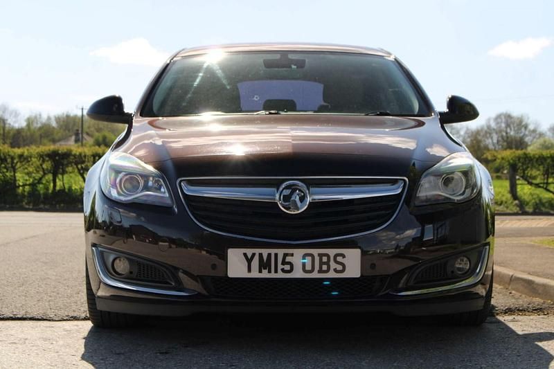 Used Vauxhall Insignia Elite 163 HP (119 kW) 2015 Brown Hatchback