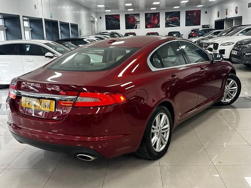 Used Jaguar XF Luxury 190 HP (139 kW) 2012 Red Sedan