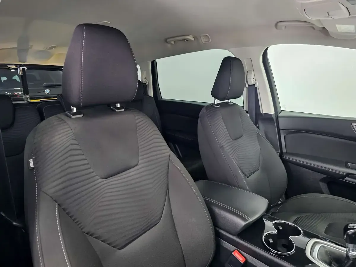 Used Ford S-MAX Zetec 150 HP (110 kW) 2017 Grey MPV