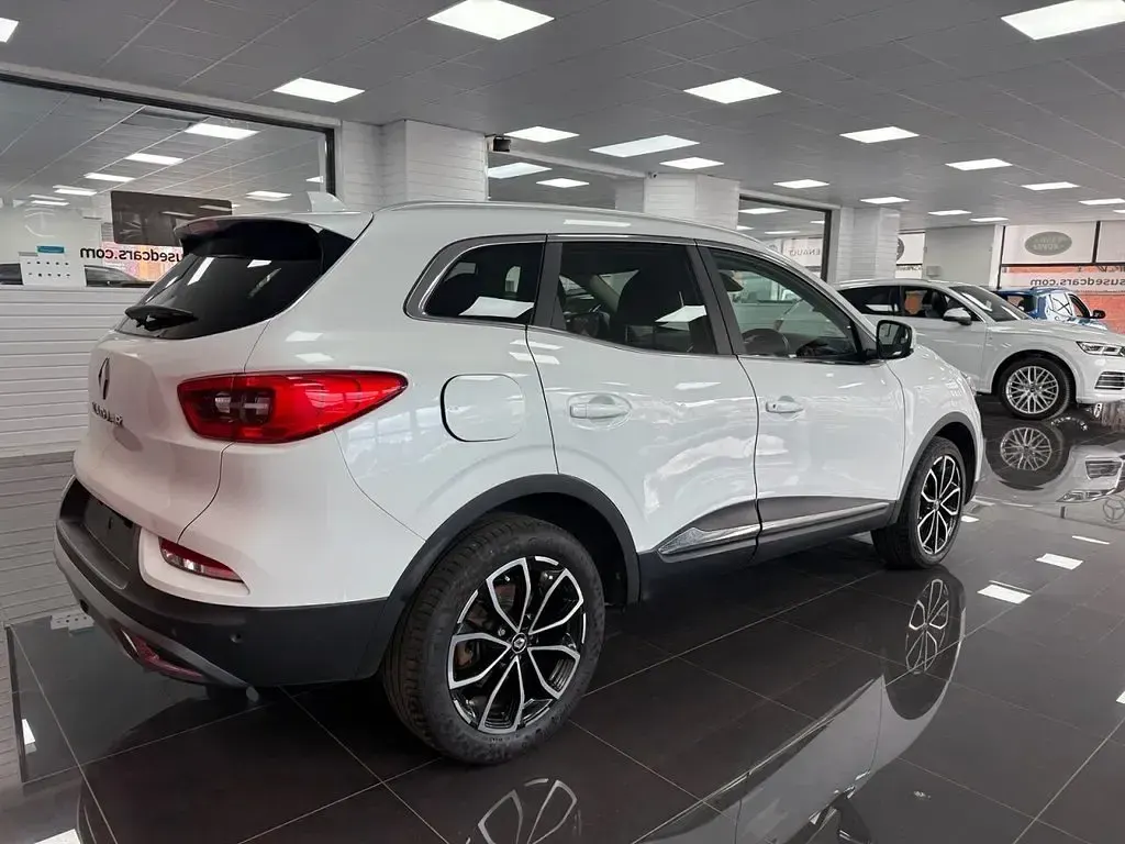 Used Renault Kadjar Version S 140 HP (102 kW) 2022 White SUV