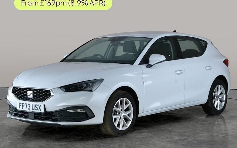 Used Seat Leon SE 110 HP (80 kW) 2023 White Hatchback