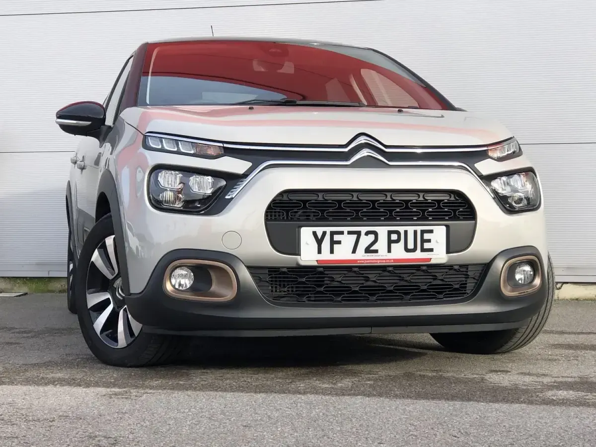 Usado Citroën C3 PureTech 110 HP (80 kW) 2023 Bege Citadino