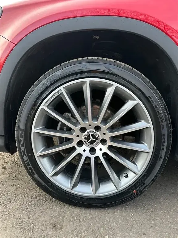 Used Mercedes GLA180 AMG 122 HP (89 kW) 2019 Red SUV