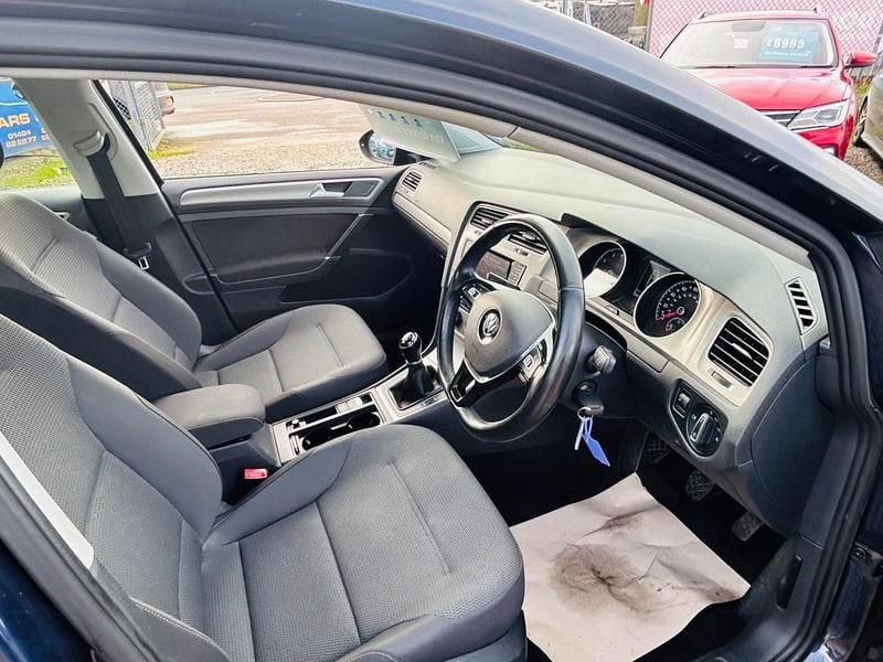 Used VW Golf VII SE 2014 Blue Hatchback