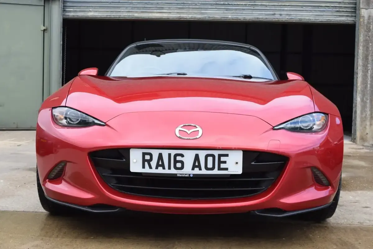 Usado Mazda MX5 Inclusive 160 CV (117 kW) 2016 Rojo Descapotable