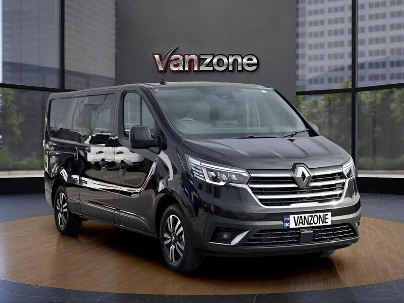 White New 2024 Renault Trafic Van | £25,495 - Image 1/4
