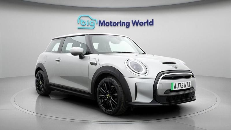 Silver Used 2022 Mini Cooper S Hatch Hatchback | £13,700 (Fair price) - Image 1/4