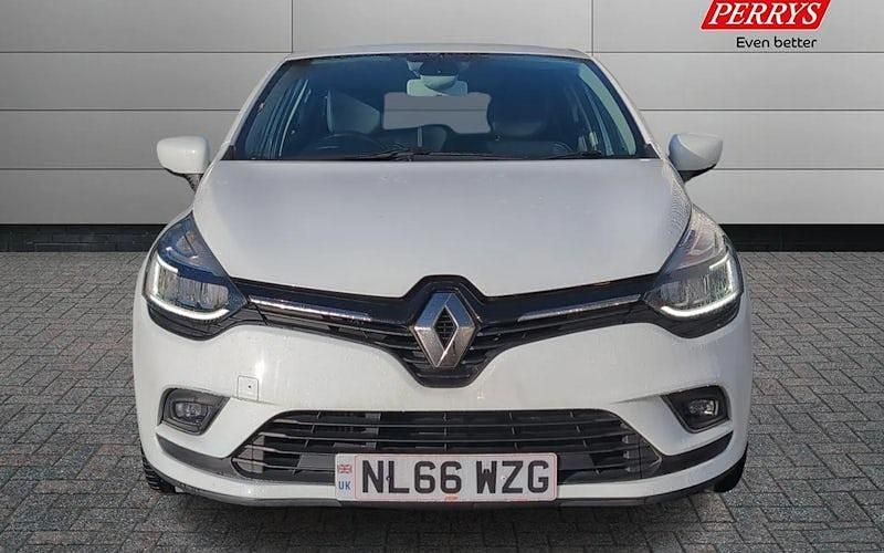 Used Renault Clio IV Dynamique 90 HP (66 kW) 2018 Hatchback