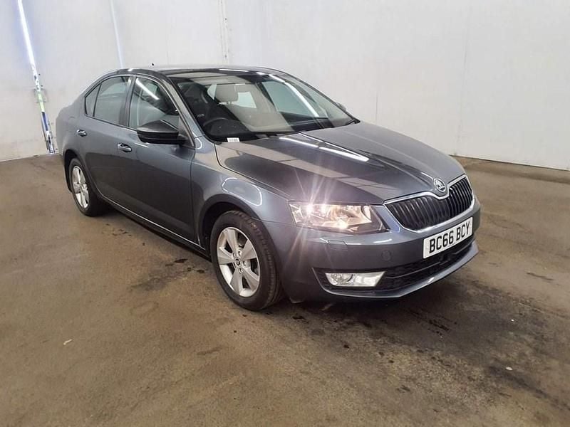 Grey Used 2017 Skoda Octavia SE L Hatchback | £8,599 (Good price) - Image 1/4