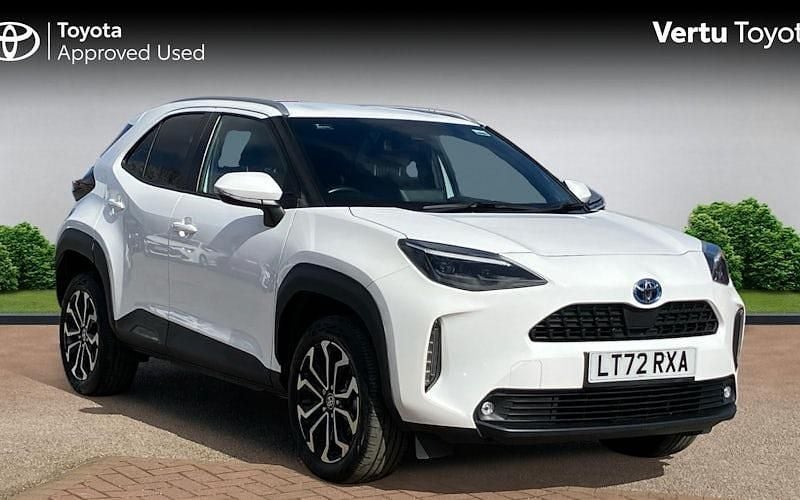 Used Toyota Yaris Hybrid Design 116 HP (85 kW) 2026 Estate