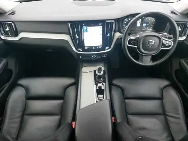 Used Volvo V60 Inscription 194 HP (142 kW) 2022 Estate