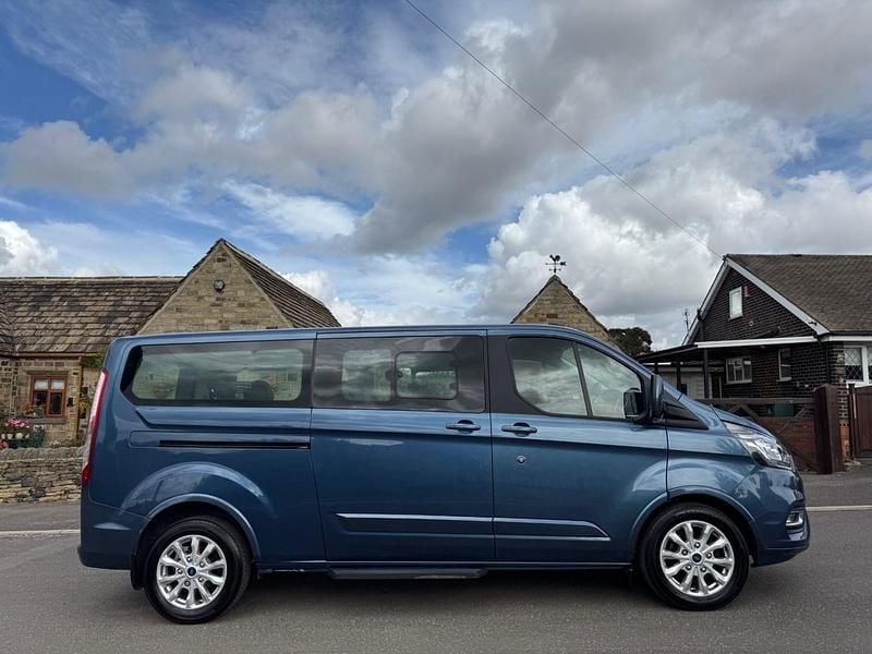 Used Ford Tourneo Custom Titanium 2021 Blue Van