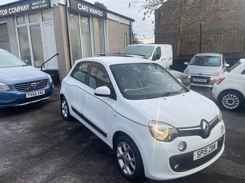 Used Renault Twingo Dynamique 70 HP (51 kW) 2015 White Hatchback