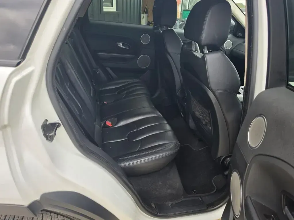 Used Land Rover Range Rover evoque Pure 190 HP (139 kW) 2014 White SUV