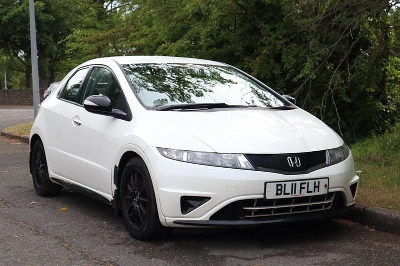 White Used 2011 Honda Civic Hatchback | £1,989 (Fair price) - Image 1/4