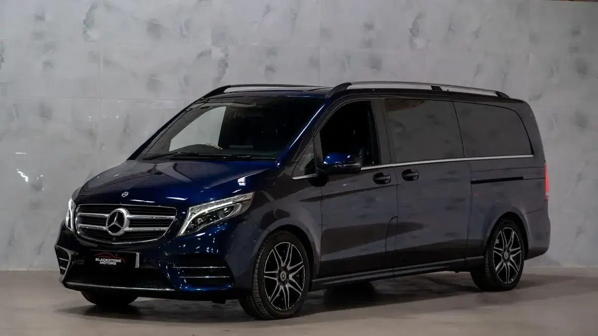 Used Mercedes V250 AMG line 190 HP (139 kW) 2019 Blue MPV