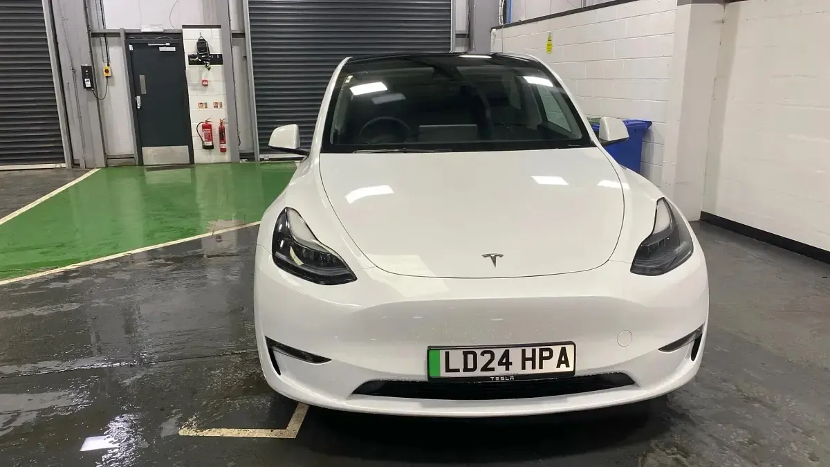 Used Tesla Model Y Long Range AWD 282 kW (384 HP) 2024 White SUV