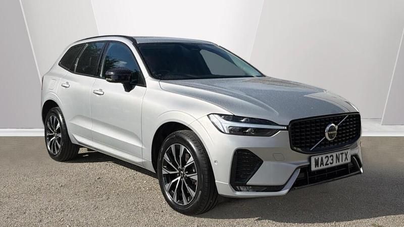 Used Volvo XC60 Plus 197 HP (144 kW) 2023 Silver SUV