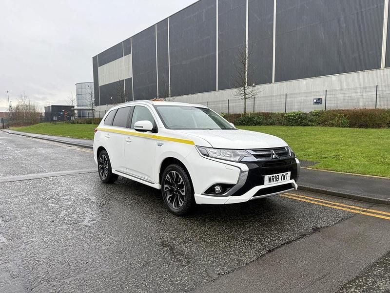 Used Mitsubishi Outlander P-HEV 2018 White
