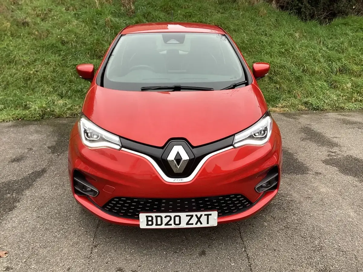 Used Renault Zoe GT-Line 100 kW (136 HP) 2020 Red Hatchback