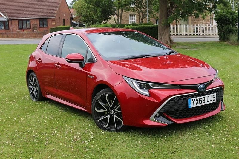 Red Used 2019 Toyota Corolla Hatchback | £14,995 (Fair price) - Image 1/4