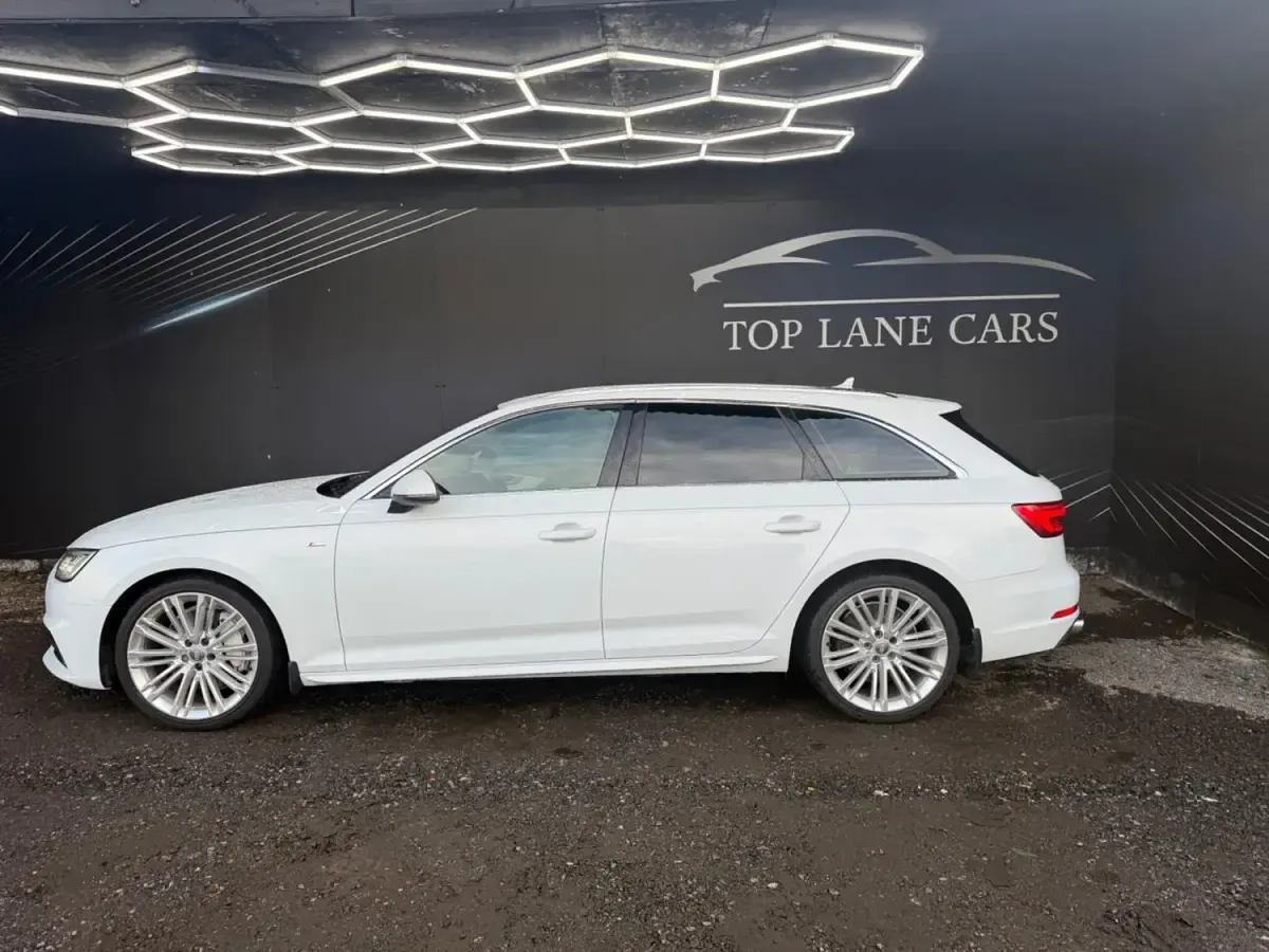 Begagnad Audi A4 S-Line 272 HK (200 kW) 2016 Vit Kombi