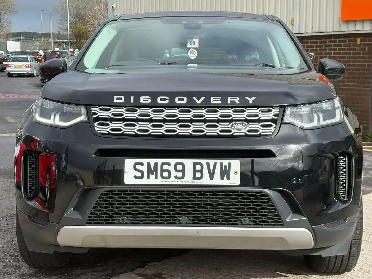 Used Land Rover Discovery Sport SE 180 HP (132 kW) 2019 Black SUV
