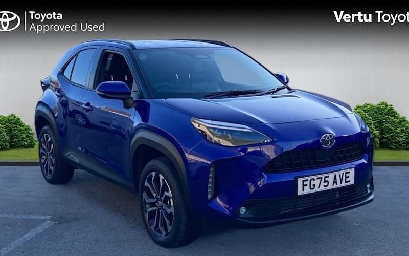 Usado Toyota Yaris Hybrid Design 116 HP (85 kW) 2025 Carrinha