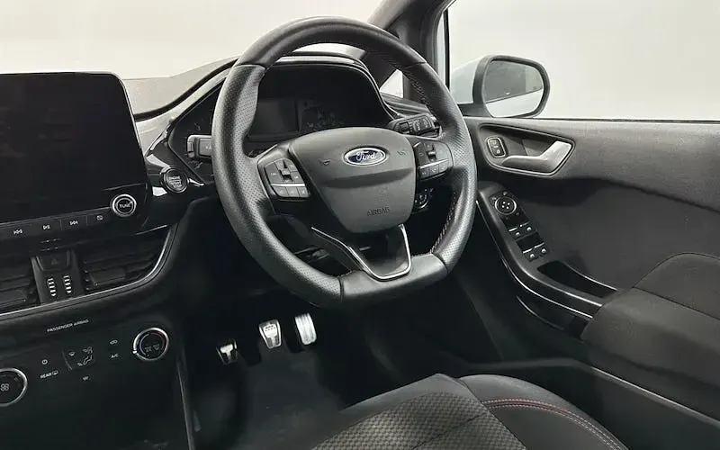 Used Ford Fiesta ST-Line 95 HP (69 kW) 2021 White Hatchback