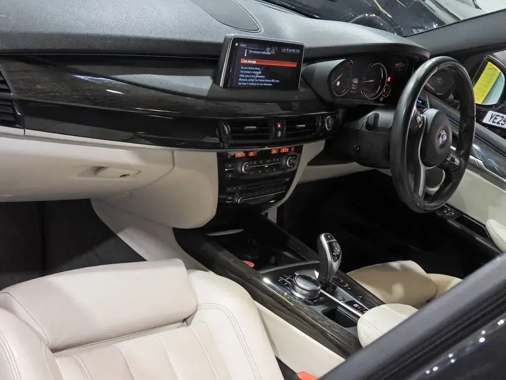 Used BMW X5 M Sport 258 HP (189 kW) 2018 Black SUV