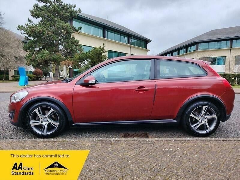 Used Volvo C30 SE Lux 115 HP (84 kW) 2012 Red Hatchback