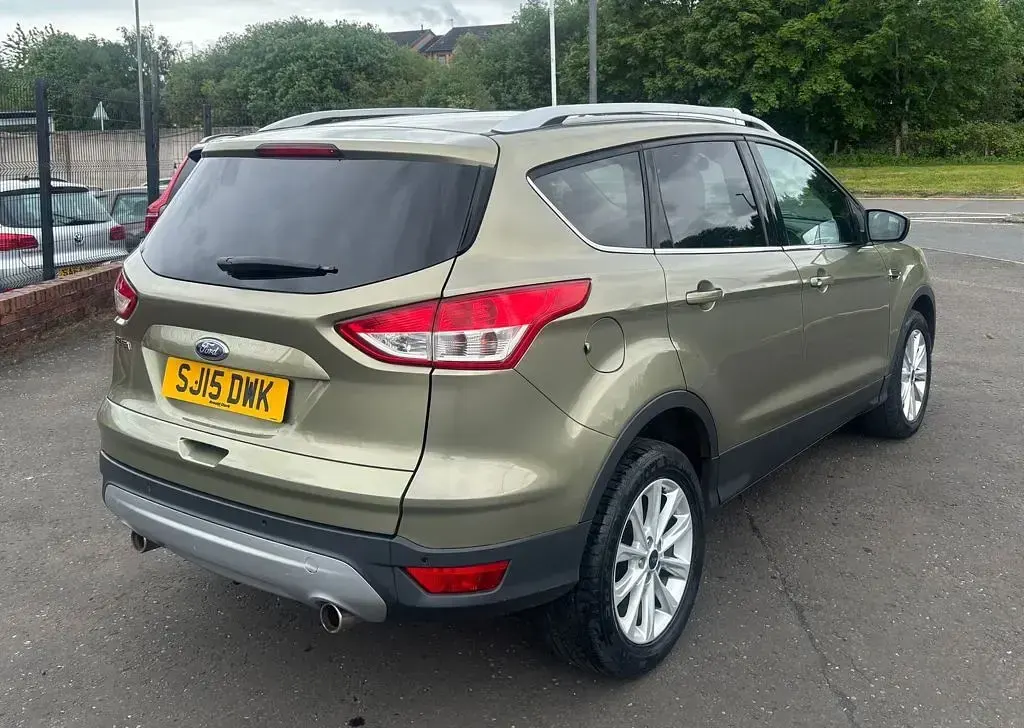 Used Ford Kuga Titanium 150 HP (110 kW) 2015 Green SUV