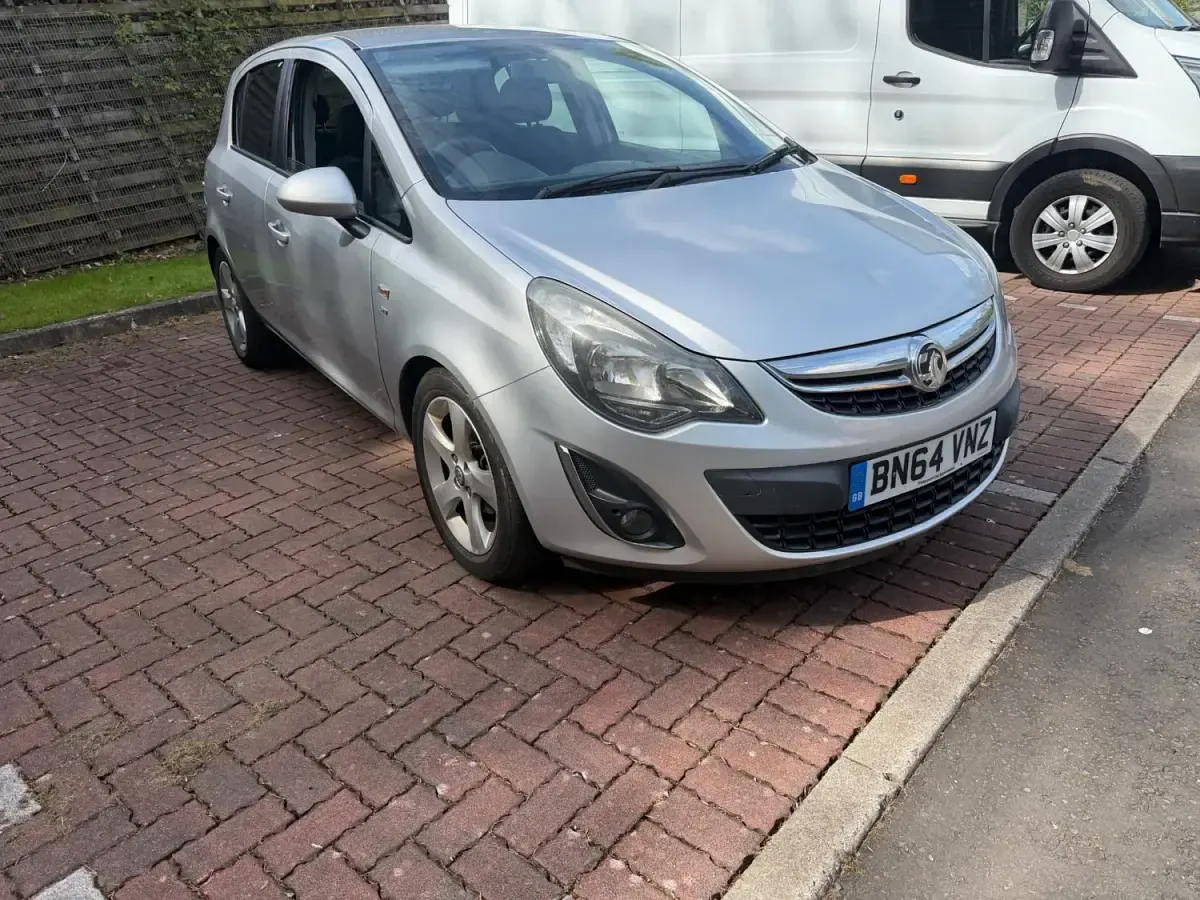 Second-hand Vauxhall Corsa 2014 Argintiu Hatchback
