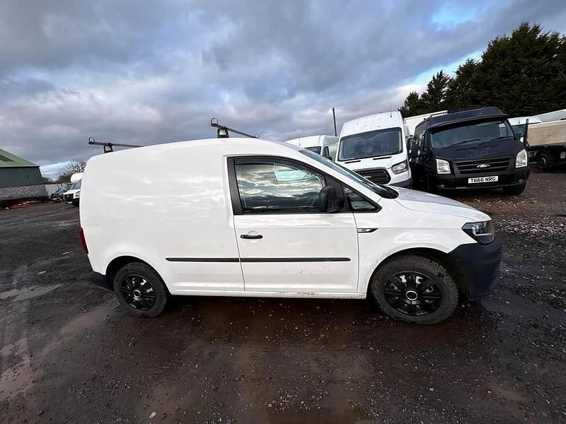 Used VW Caddy Startline 102 HP (75 kW) 2016 White MPV
