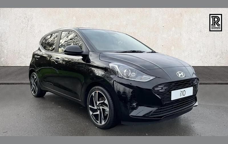 New Hyundai i10 Premium 79 HP (58 kW) 2025 Black Hatchback
