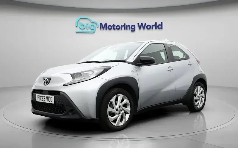 Usado Toyota Aygo X PURE 72 HP (52 kW) 2025 SUV