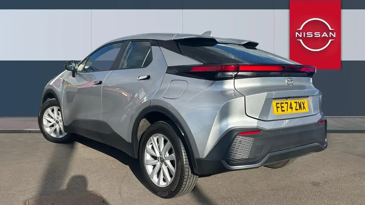 Used Toyota C-HR 140 HP (102 kW) 2024 Silver SUV