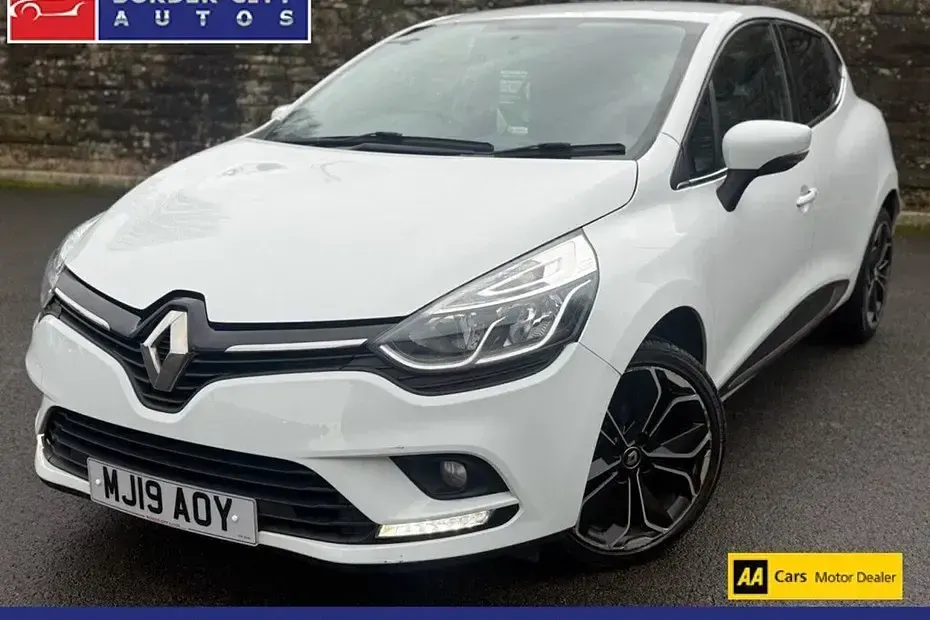 Used Renault Clio Iconic 90 HP (66 kW) 2018 Blue Hatchback