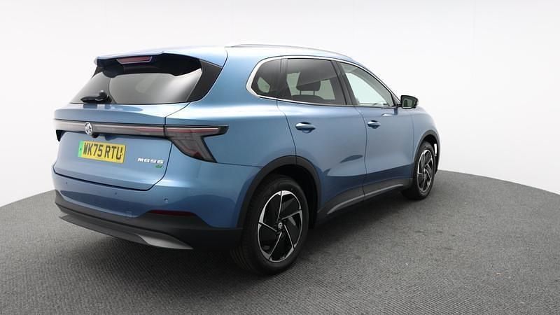 New MG MG5 EV Trophy 169 kW (231 HP) 2025 Blue Estate