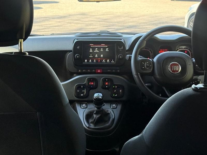 Usado Fiat Panda S 70 HP (51 kW) 2024 Verde Citadino